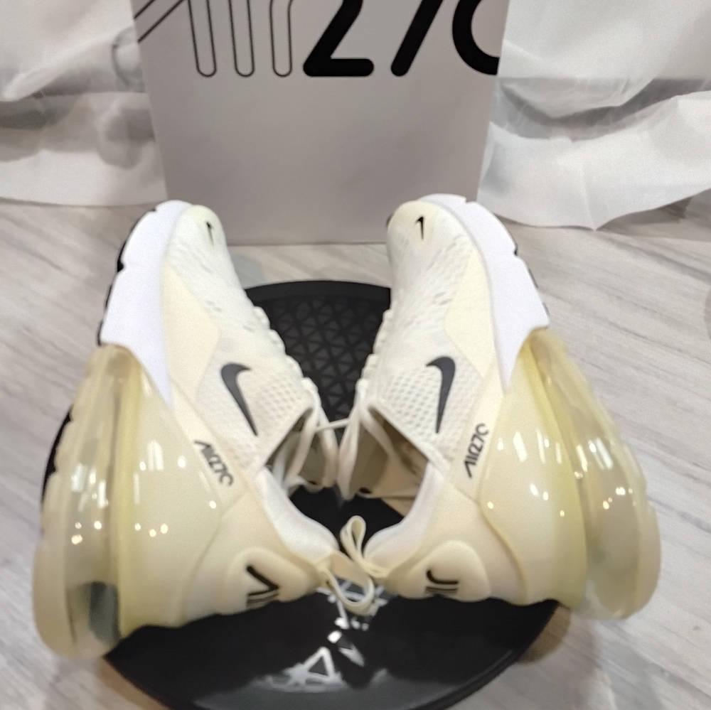 NEW Nike Womens Air Max 270 Cocounut Cream Yellow Translucent Air Unit Size 10 - Picture 12 of 12